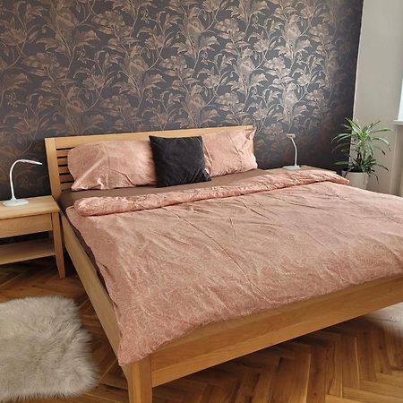 Novy Apartman Eva Jicin Exterior photo